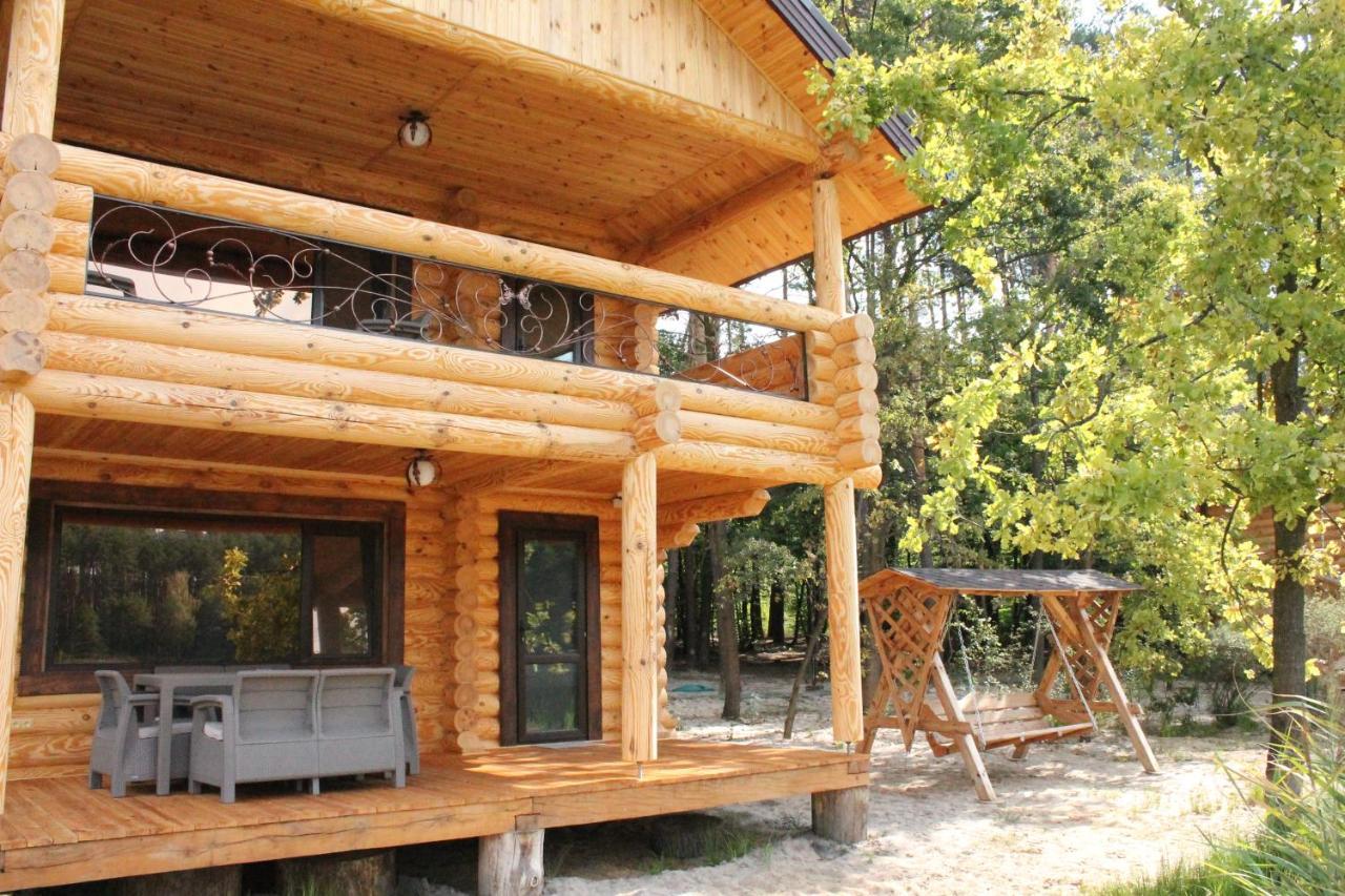 Hotel Charivne Ozero à Korostyshiv Extérieur photo